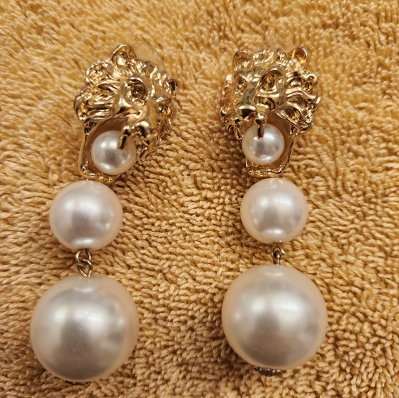 Earrings - Picture 3 of 4